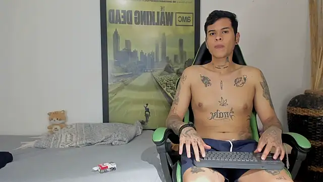 jamesinked_'s cam snapshot