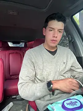 maximo_15_'s cam snapshot