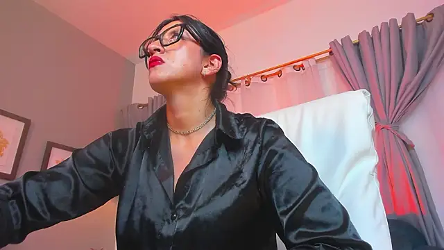 kira_moon__'s cam snapshot