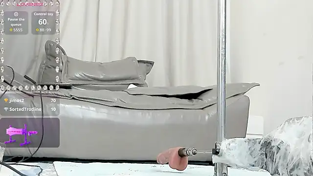 fox-yiyi live sex cam