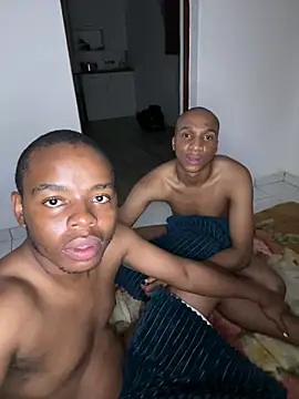 Phoenixxxx01 live sex cam