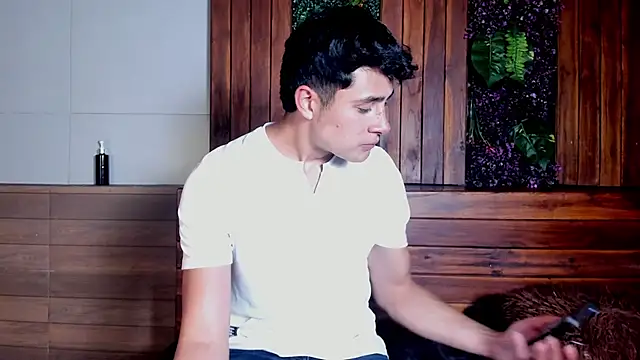 AustinJones_'s cam snapshot