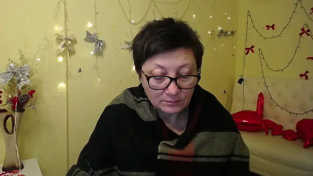 EmilyL0ve's cam snapshot