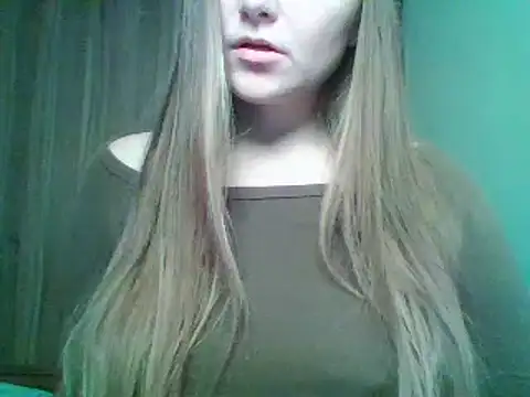 Evasapples's cam snapshot