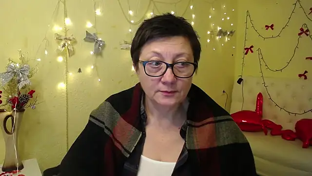 EmilyL0ve's cam snapshot