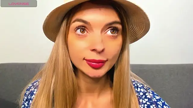 _ellen_meow_'s cam snapshot