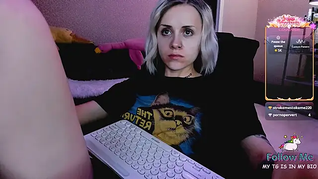 NaniMoore's cam snapshot