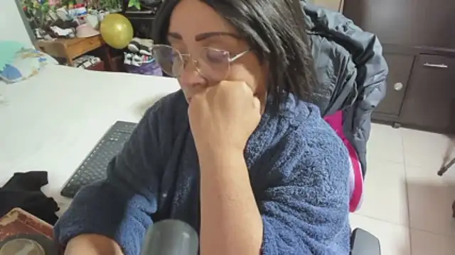 Mrs_mommy_'s cam snapshot