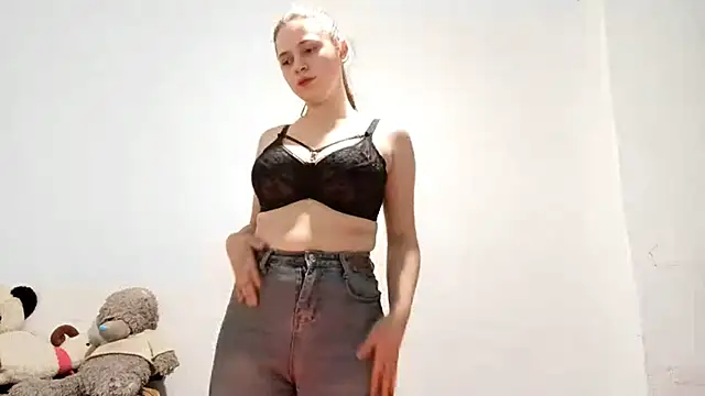 ClarisaCalvary's cam snapshot