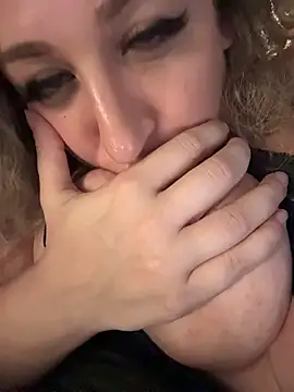 miamellycious's cam snapshot