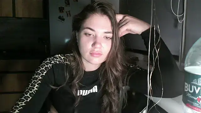 delightful_sofi's cam snapshot