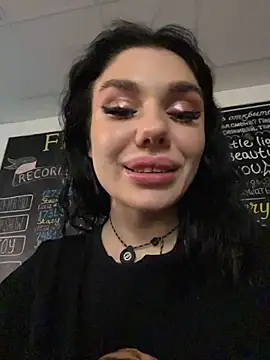 MaeveMoon's cam snapshot