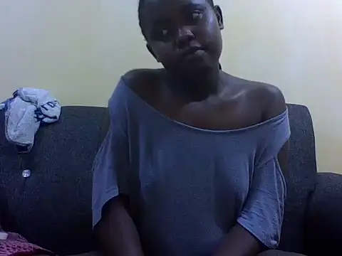 Sweetcecie01's cam snapshot