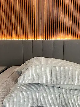 EmiilyAdams_'s cam snapshot