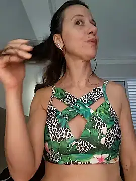 BrendaSun live sex cam