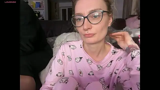 harleyblair live sex cam