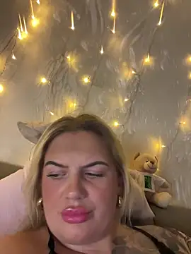 AureliaStar's cam snapshot