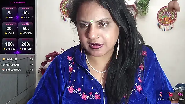 Sexy_komolika's cam snapshot