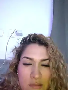 Sara_smiiith211 live sex cam