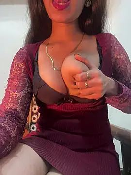 Thirsty_Malika's cam snapshot