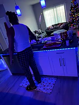 4EVAGLACIERS live sex cam