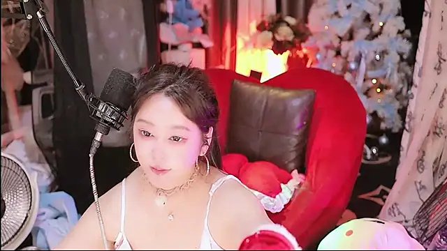 Missy_Nana21 live sex cam