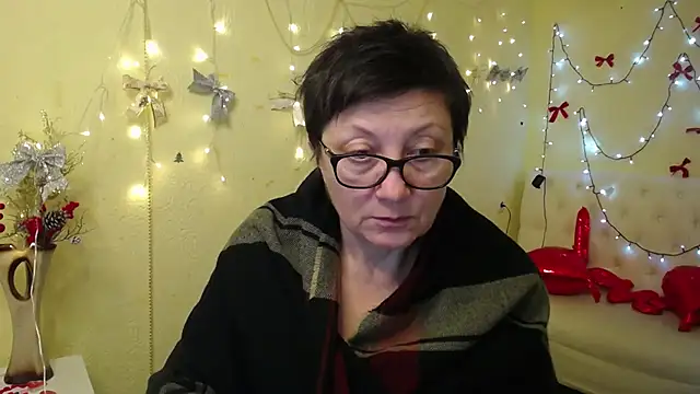 EmilyL0ve's cam snapshot