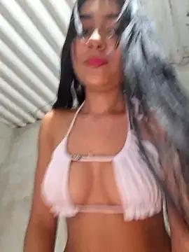 Sweed-virgin-pussy live sex cam