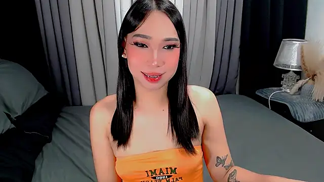 Kisha_fucks live sex cam