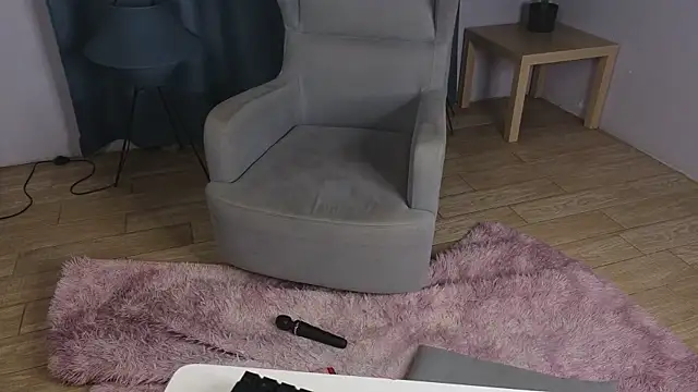 blondeorbrunette's cam snapshot