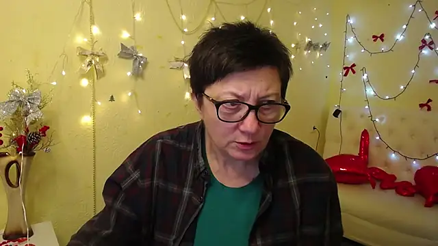 EmilyL0ve's cam snapshot