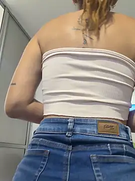 Samantha_bigboobs's cam snapshot