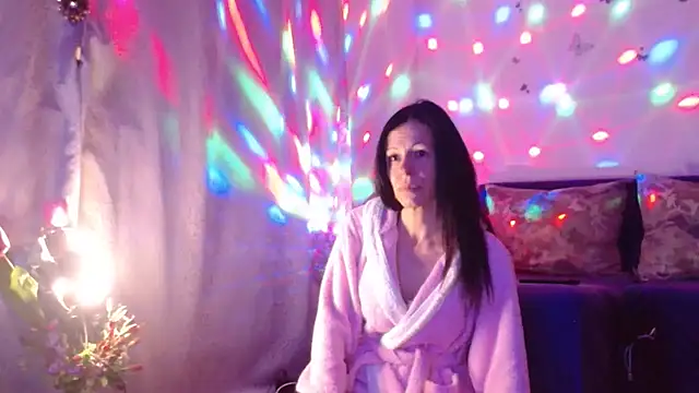 ElysaSun's cam snapshot