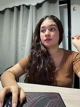 lana_rousse01's cam snapshot