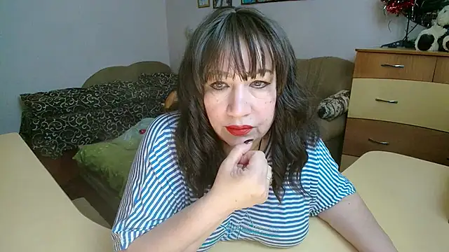 Lucretia_Goldi_'s cam snapshot