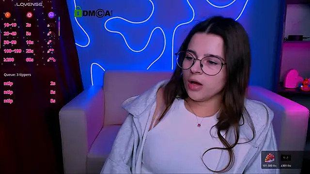 berry_alma's cam snapshot