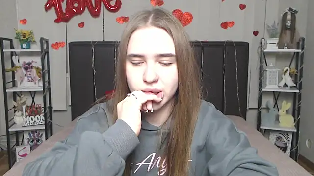 LauraHlot's cam snapshot