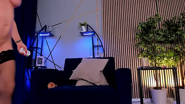 KimP0ssible's cam snapshot