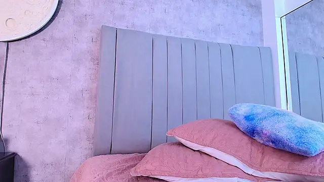 karla-ruiz's cam snapshot