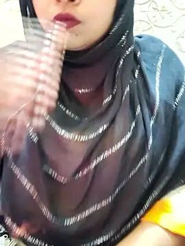 Indian-Nazia's cam snapshot