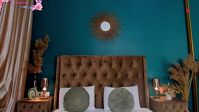 CalyMoon's cam snapshot