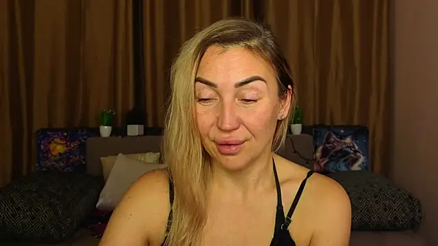 Kiss_julli88I's cam snapshot