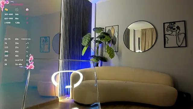 HottieLillyXXX's cam snapshot