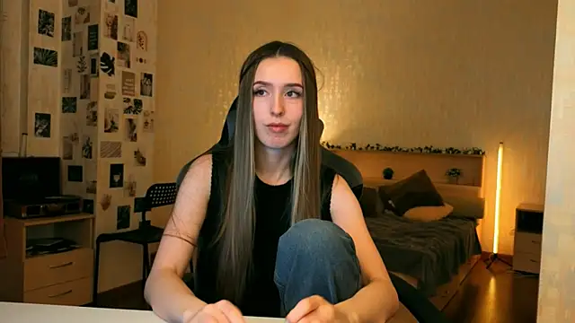 yourrdanceteacher's cam snapshot