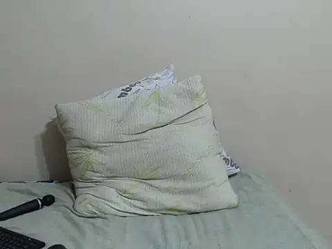 SexyLipss_'s cam snapshot