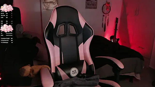 Theprojectsaraa's cam snapshot