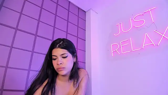 giamonroe's cam snapshot