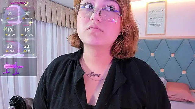 isa_grey_'s cam snapshot