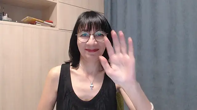 Erica95Bloom's cam snapshot