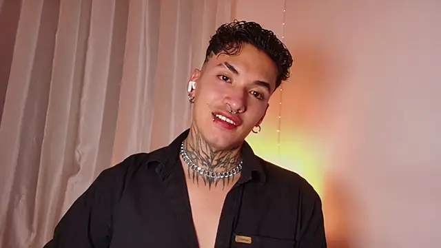 AlecBanne's cam snapshot